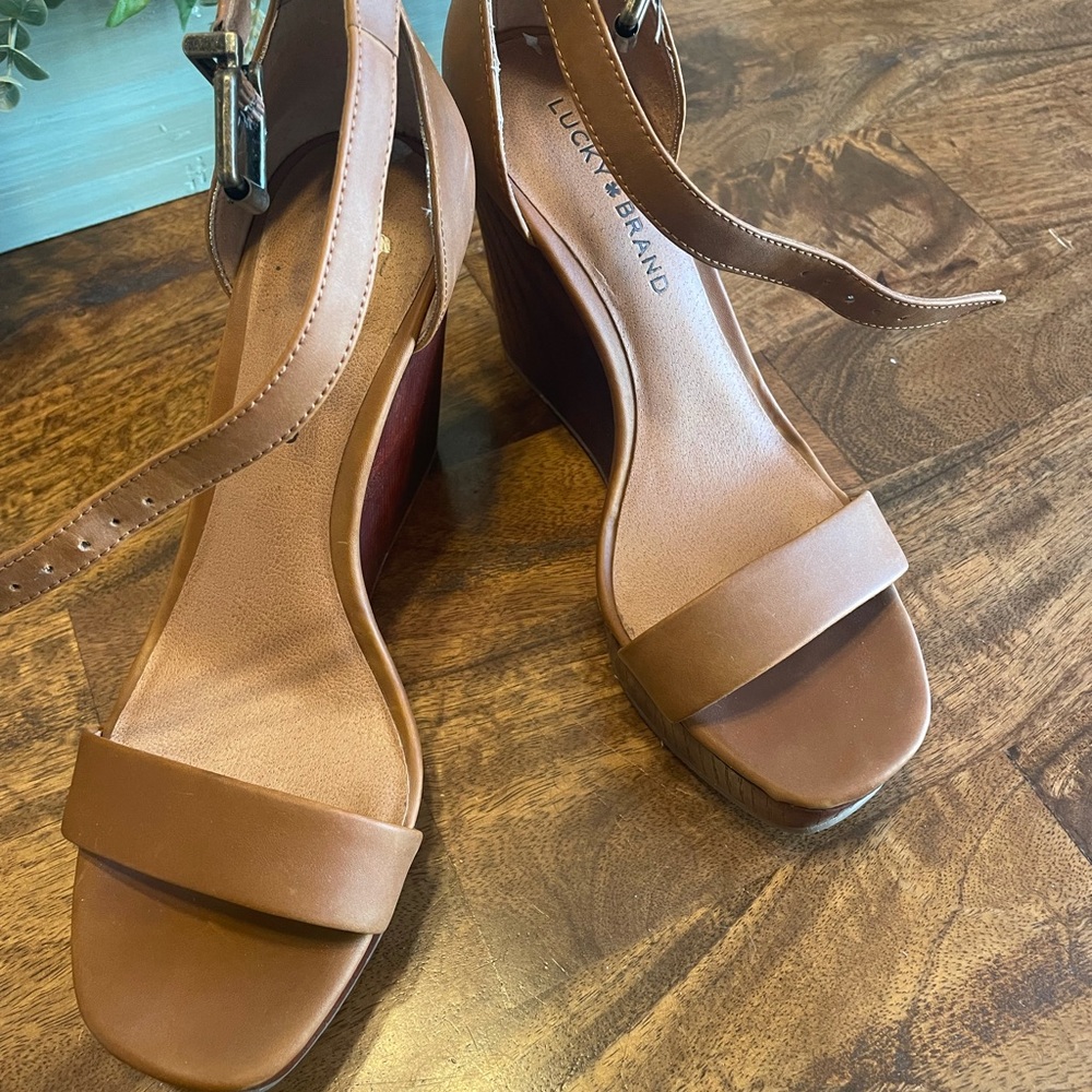 Lucky Brand Wedge Heel